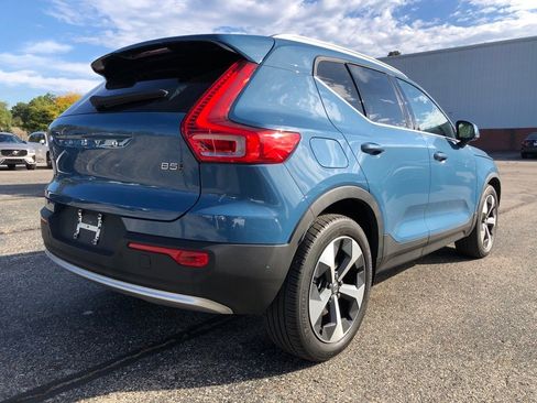 Used 2023 Volvo XC40 B5 Plus w/ Protection Package Premier image 6