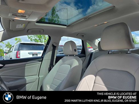 Used 2022 Volkswagen Jetta SE FWD image 22