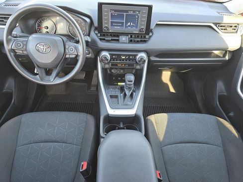 Used 2022 Toyota RAV4 XLE image 8