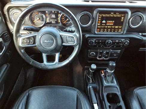 Used 2021 Jeep Wrangler Unlimited Sahara AWD/4WD image 9