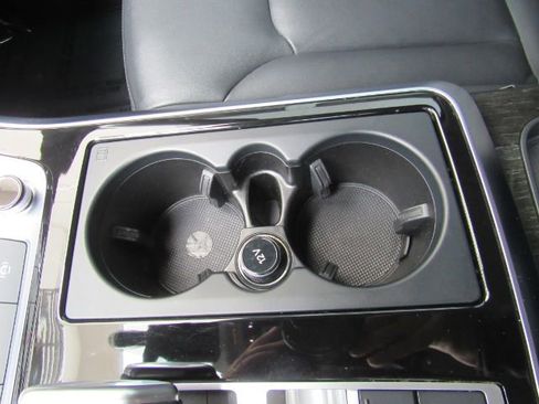 Used 2023 Audi Q7 2.0T Premium Plus w/ Premium Plus Package image 54