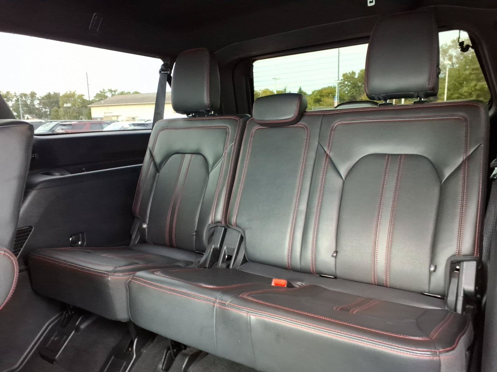 Used 2024 Ford Expedition Max Limited AWD/4WD image 10
