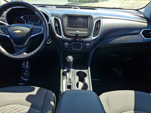 Used 2020 Chevrolet Equinox LT FWD image 16