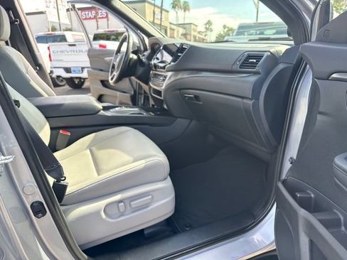 Used 2025 Honda Passport EX-L image 36