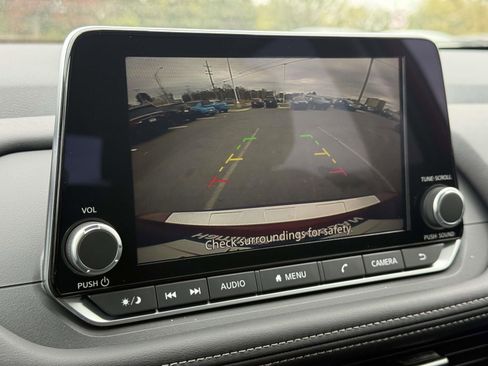 New 2026 Nissan Rogue SV image 10