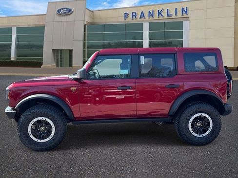 New 2026 Ford Bronco Badlands w/ Sasquatch Package AWD/4WD image 4