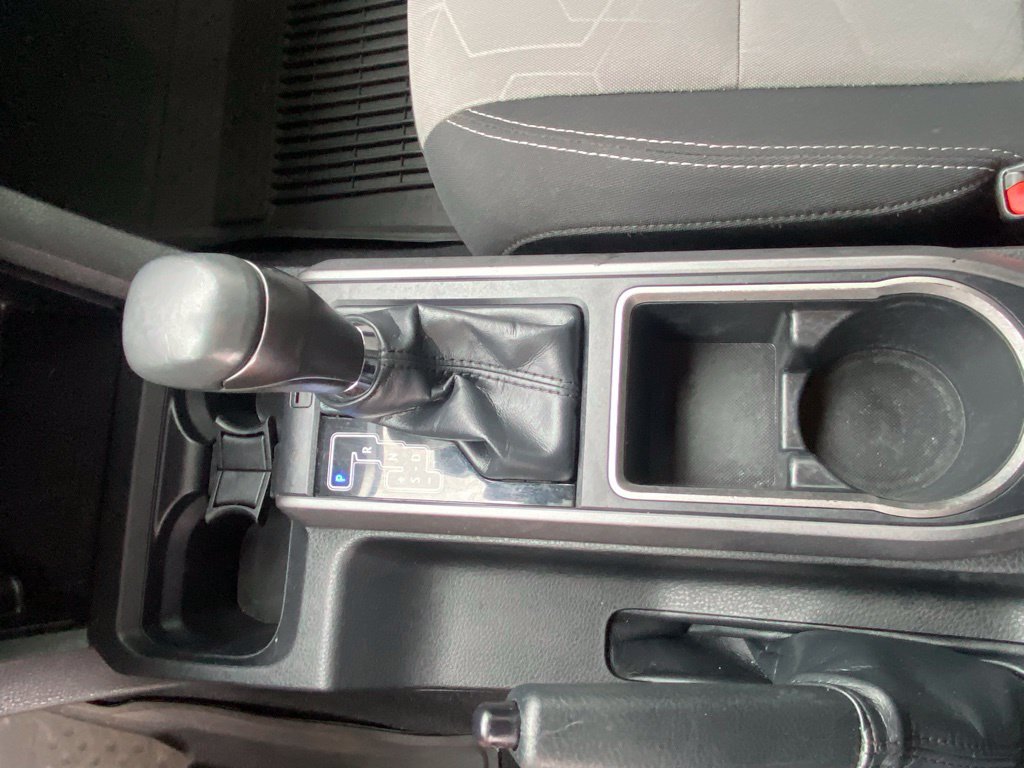 Used 2022 Toyota Tacoma TRD Off-Road AWD/4WD image 20