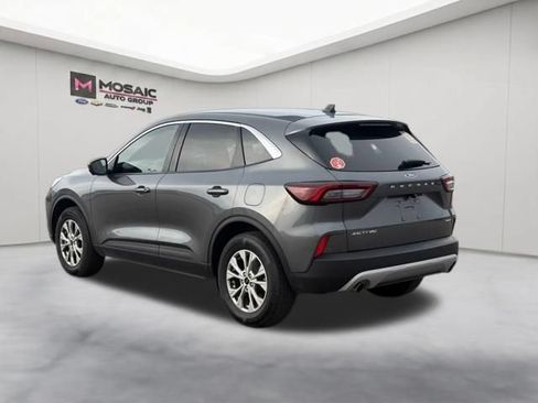 Used 2023 Ford Escape Active w/ Tech Pack #2 AWD/4WD image 7