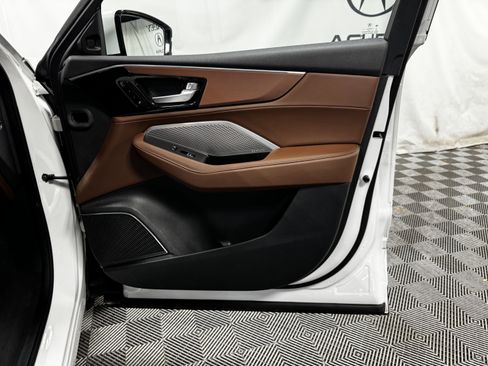 Certified 2023 Acura MDX FWD w/ Technology Package image 20