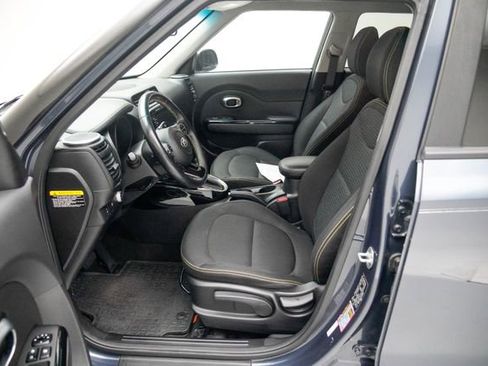 Used 2016 Kia Soul + w/ Audio Package FWD image 15