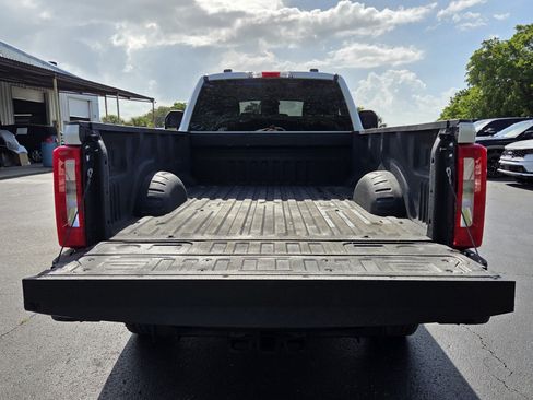 Used 2025 Ford F250 XL w/ FX4 Off-Road Package AWD/4WD image 11