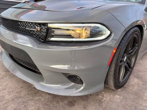 Used 2018 Dodge Charger R/T Scat Pack image 11