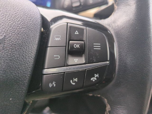 Used 2021 Ford Escape Titanium w/ Titanium Elite Package AWD/4WD image 17