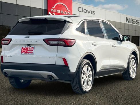 Used 2024 Ford Escape Active image 3