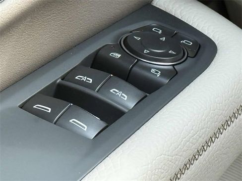 New 2026 GMC Yukon XL Denali w/ Denali Reserve Package image 9