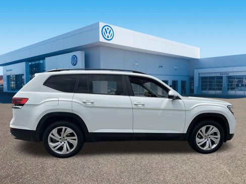 Used 2023 Volkswagen Atlas SE w/ Panoramic Sunroof Package FWD image 8