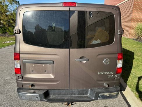 Used 2018 Nissan NV 3500 SV w/ Navigation Package image 10