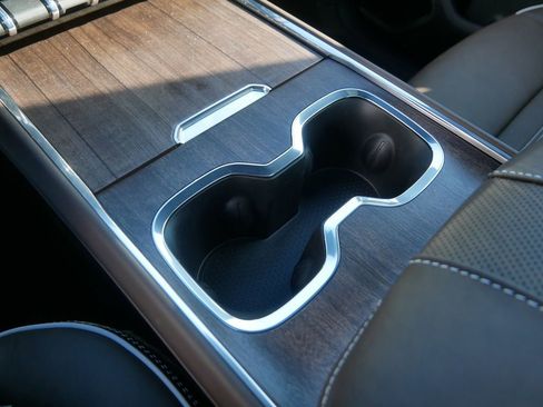 New 2026 GMC Acadia Denali Ultimate w/ LPO, Floor Liner Package image 16