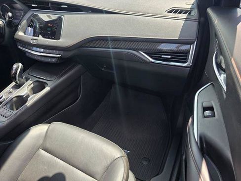 Certified 2020 Cadillac XT4 Sport FWD image 19