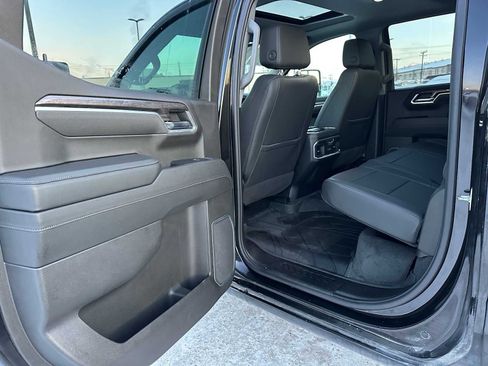 Used 2025 Chevrolet Silverado 1500 LTZ w/ LTZ Premium Package image 15