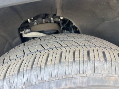 Used 2023 GMC Sierra 1500 Elevation image 30