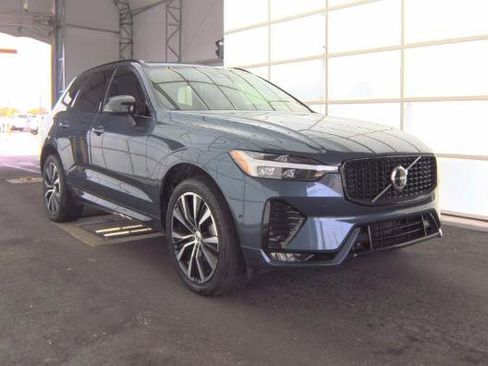 Used 2024 Volvo XC60 B5 Plus w/ Protection Package Premier image 2