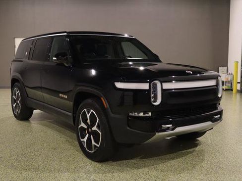 Used 2023 Rivian R1S Adventure image 1