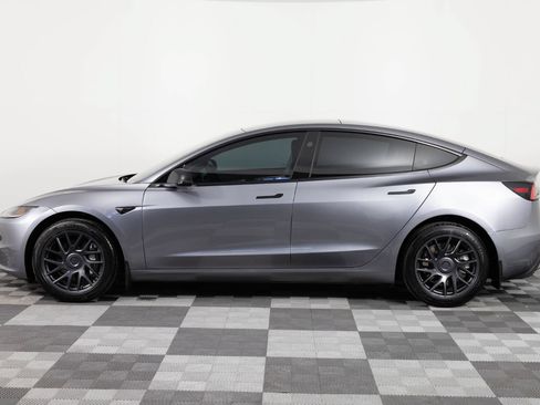 Used 2025 Tesla Model 3 RWD image 3