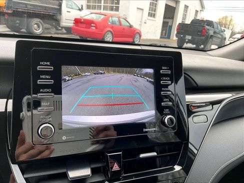 Used 2023 Toyota Camry SE FWD image 16