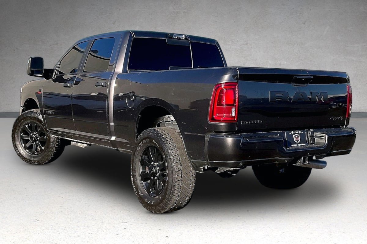 Used 2025 RAM 2500 Big Horn AWD/4WD image 3