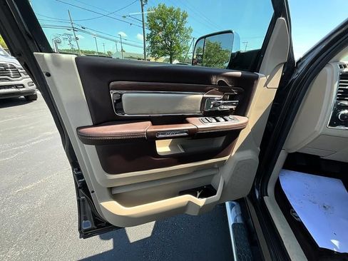 Used 2018 RAM 2500 Laramie w/ Off Road Package AWD/4WD image 11