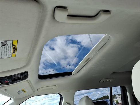 Used 2025 Hyundai Santa Fe Calligraphy image 11