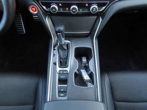 Certified 2022 Honda Accord Sport image 20