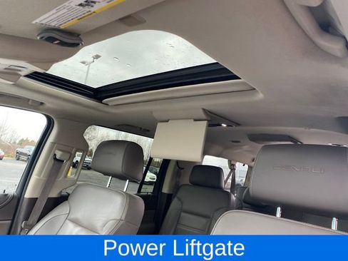 Used 2016 GMC Yukon XL Denali image 15