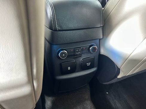 Used 2016 Ford Explorer Platinum AWD/4WD image 15