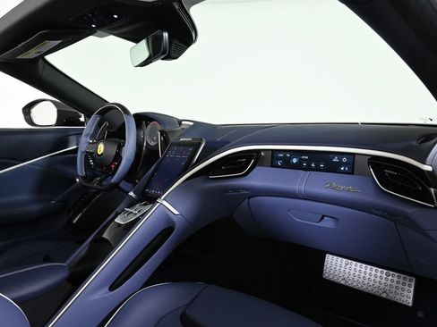 Used 2025 Ferrari Roma Spider RWD image 18