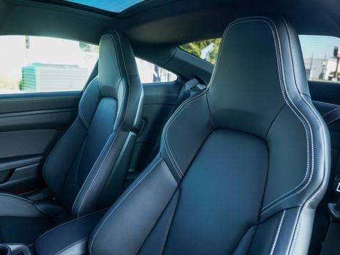 Used 2024 Porsche 911 Carrera GTS image 5