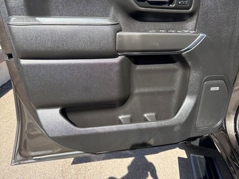 Used 2021 GMC Sierra 3500 AT4 w/ AT4 Premium Plus Package image 10