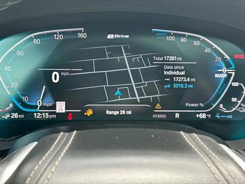 Used 2023 BMW 530e w/ Premium Package image 23