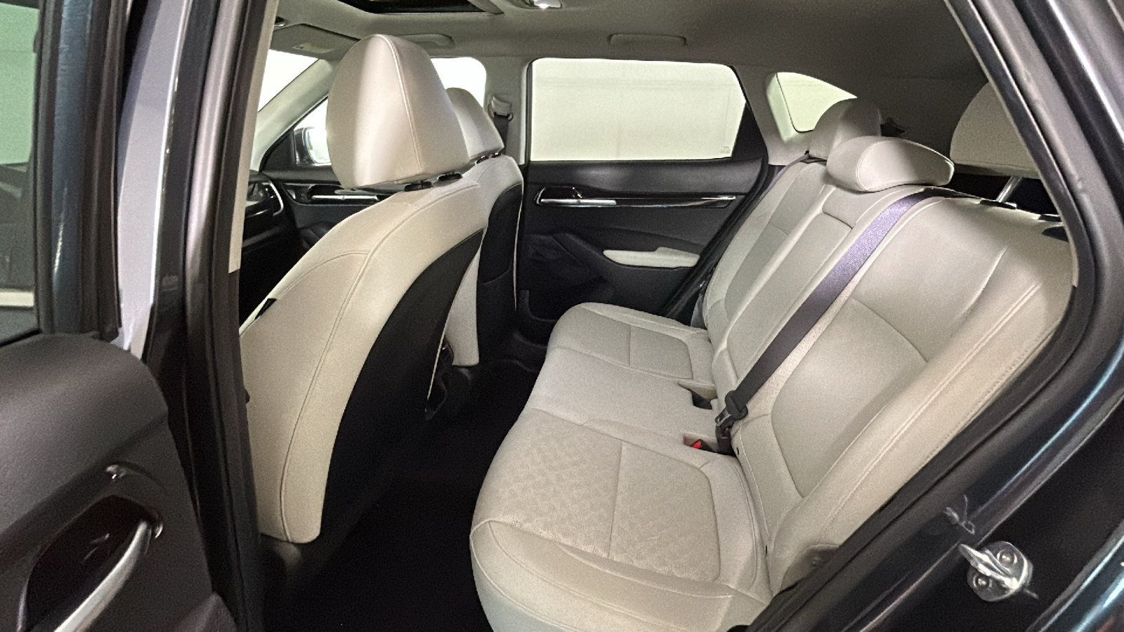 Used 2022 Kia Seltos EX AWD/4WD image 30