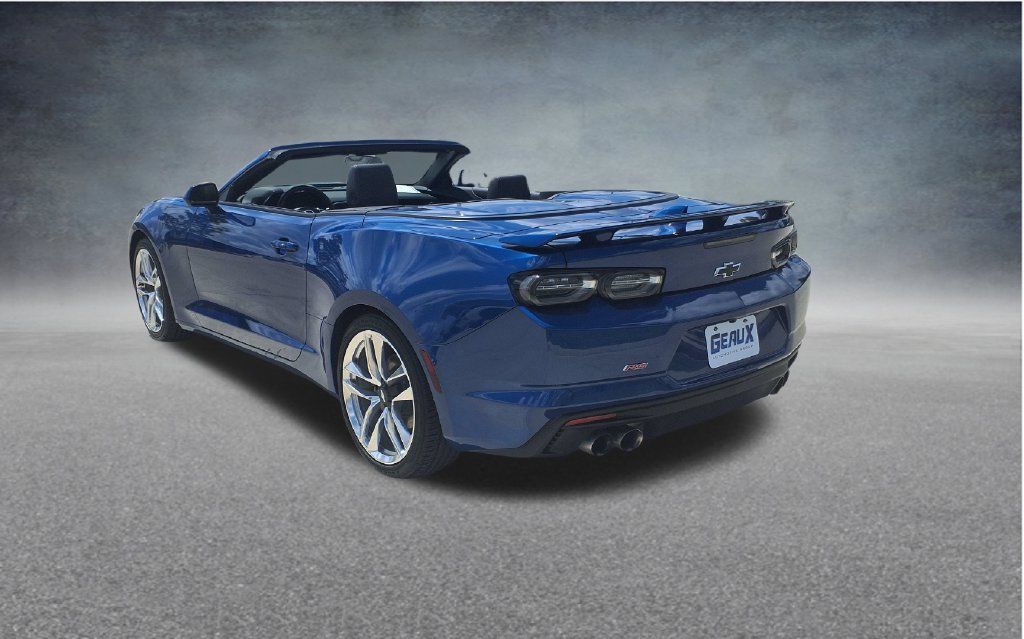 Used 2024 Chevrolet Camaro LT w/ RS Package RWD image 5