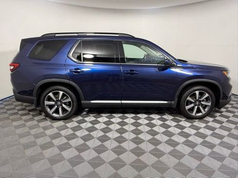 Used 2023 Honda Pilot Elite image 7