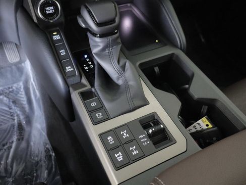 Used 2025 Toyota Land Cruiser w/ Premium Package image 18