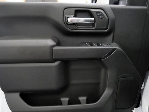 Used 2025 Chevrolet Silverado 3500 W/T AWD/4WD image 13