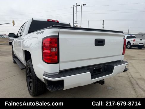 Used 2018 Chevrolet Silverado 1500 LT w/ All Star Edition image 17