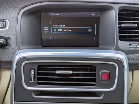 Used 2015 Volvo V60 T5 Premier Plus FWD image 14