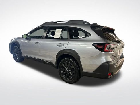 Certified 2023 Subaru Outback Onyx Edition AWD/4WD image 4