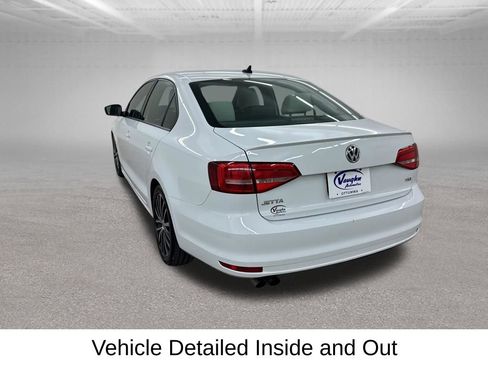 Used 2015 Volkswagen Jetta Sport FWD image 9