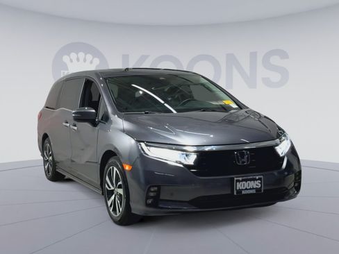 Used 2024 Honda Odyssey Touring image 5