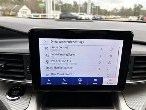 Used 2022 Ford Explorer XLT w/ Equipment Group 202A image 27